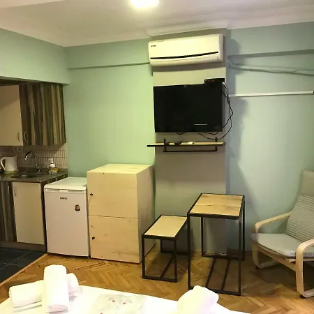 Hostal Yolo *