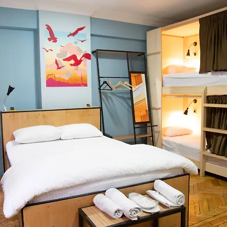 Yolo Auberge de jeunesse *
