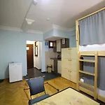 Hostel Yolo *