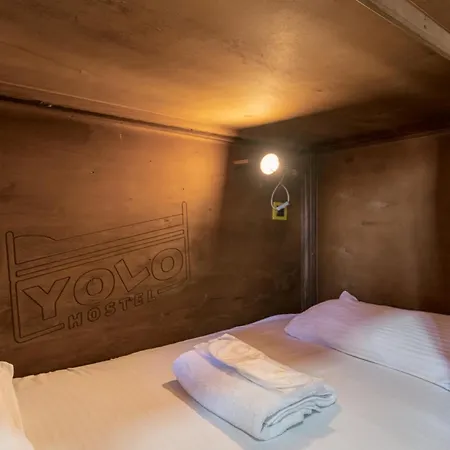 Yolo * Κωνσταντινούπολη