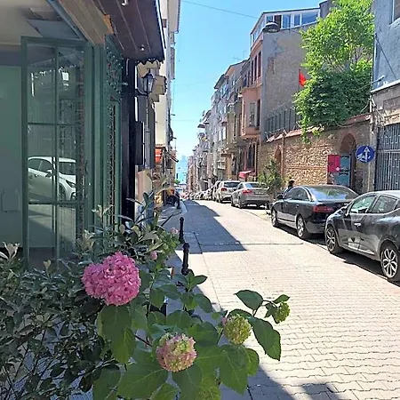 Yolo Istambul