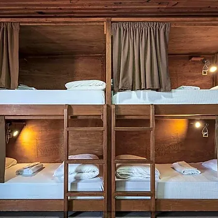 Yolo Auberge de jeunesse *